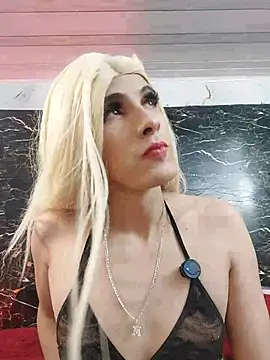 crislingery_dolli live sex cam