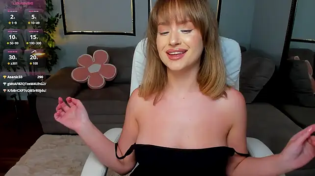 MiiaMuse live cam on StripChat