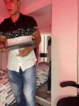 MR_MUSCLE live sex cam