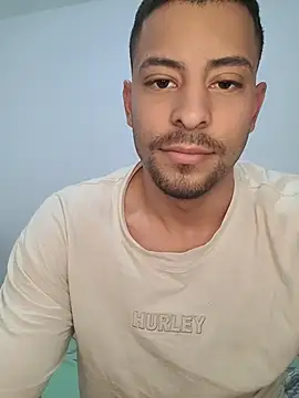 Cris_LaCobra_ live sex cam