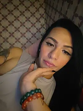 Yourbabyshane live sex cam