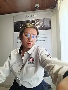Valentina--1 live cam on StripChat