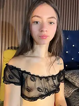 Chanel_Win live cam on StripChat