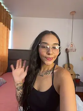AuroraNoir_ live cam on StripChat