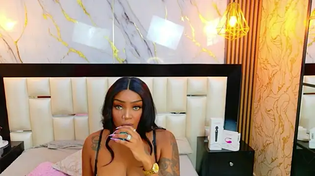 SalomeRestrepo live cam on StripChat
