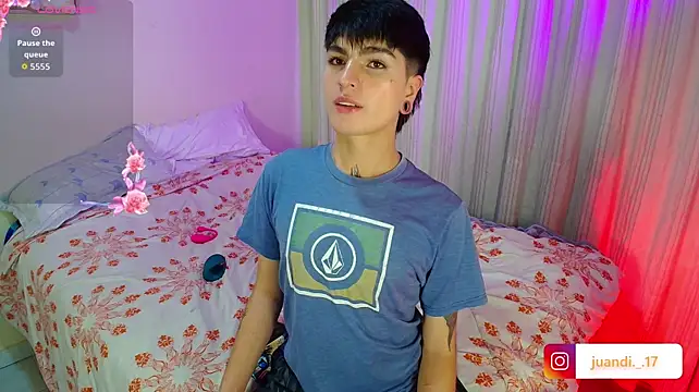 Dark_luckyyy live cam on StripChat