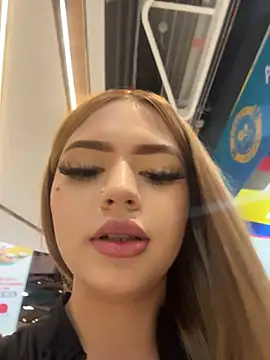 ChloeCollins__ live sex cam