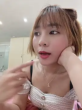 MiuMiu-Love68 live sex cam