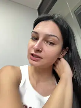 lunalovelee live sex cam