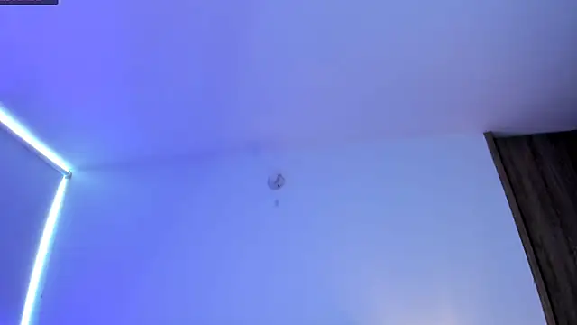 sophie_connors live sex cam