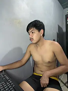 Dylannn_30 live sex cam