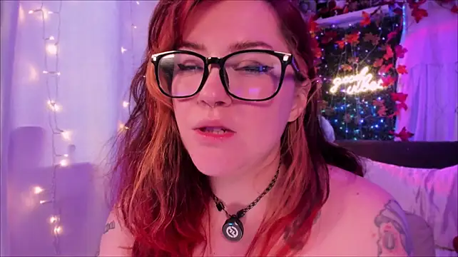 JennKenobi live cam on StripChat