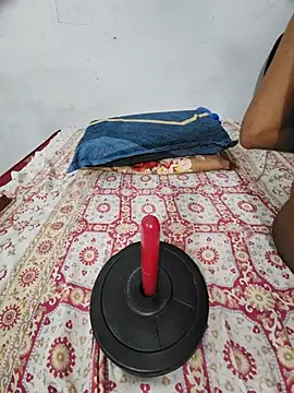 romancewithme live cam on StripChat