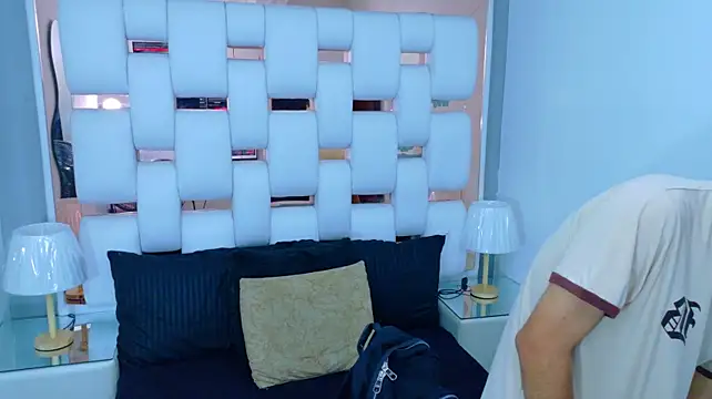 TaylerCruz live sex cam