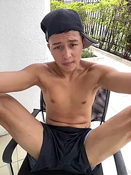 foxxxjuanse_ (M young) - Flash dick in public