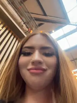 ChloeCollins__ live sex cam