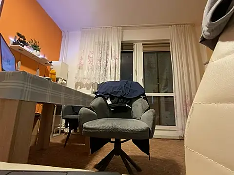 smaili1513 live sex cam