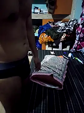 Indianboyu live sex cam