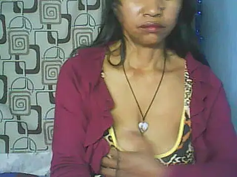 nene_belle live cam on StripChat