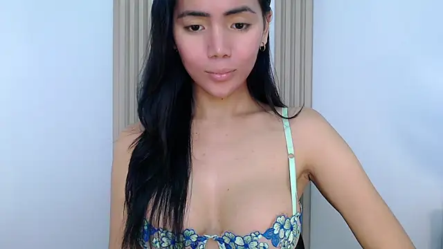 Martha_pookerxxx live cam on StripChat