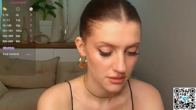 skinny_alice (F young) - tease ur cock with ass