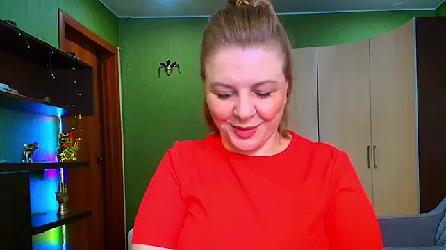 VeronikawGold live cam on StripChat