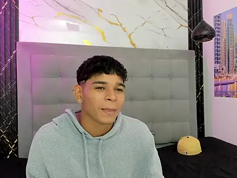 nova_mitchell7 live cam on StripChat