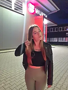 Luna_Lynn live sex cam