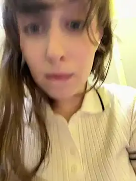 FroggyAnna live cam on StripChat
