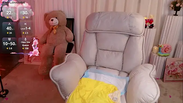 TuTu_Ya live cam on StripChat