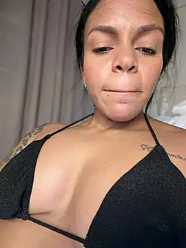 Charly_ live cam on StripChat