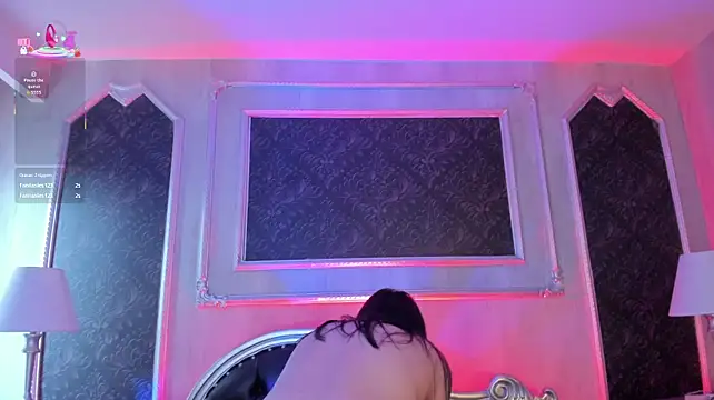 MeganDraco_ live cam on StripChat