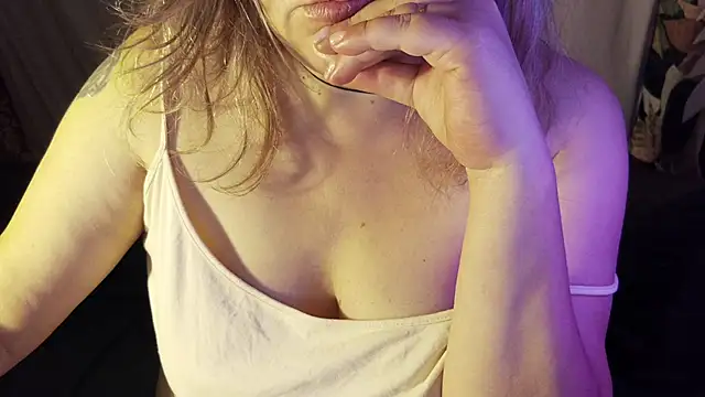 sexynipl live cam on StripChat