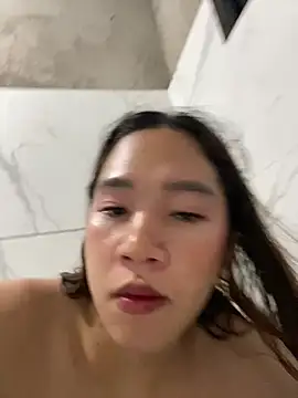 slut_clio live cam on StripChat