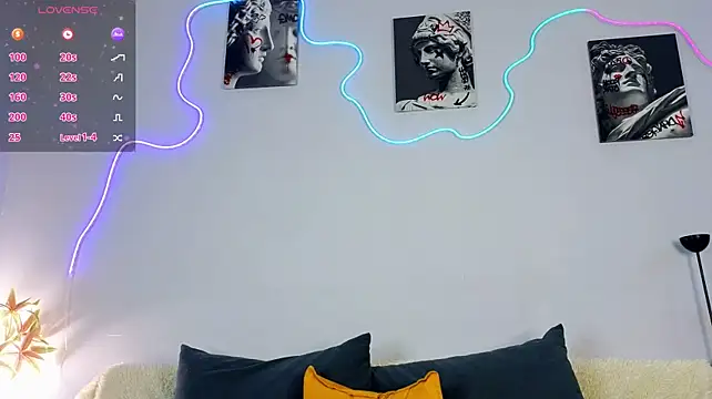 t_blonde live cam on StripChat