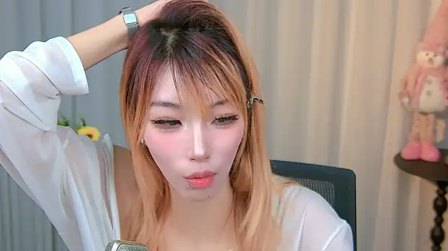 nice-anan live cam on StripChat