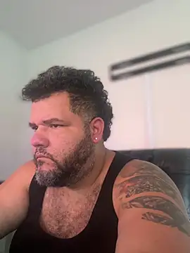 HotDominicanCum live cam on StripChat