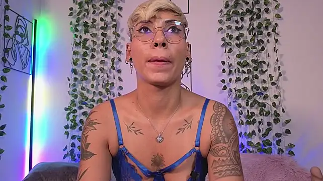 MiaMorgan_ live cam on StripChat