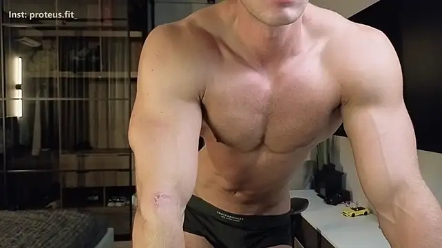 richard_mils (M young) - Flex show