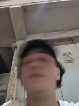 fouzi2512 live sex cam