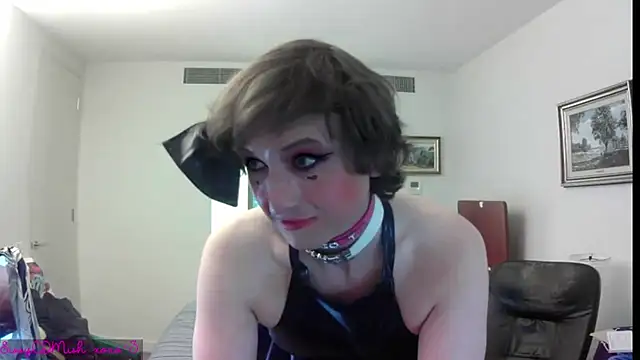 SissyCDMish live sex cam