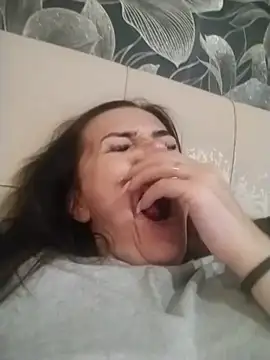 SweetyMommy77 live cam on StripChat