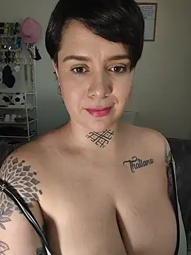 KatInk live cam on StripChat