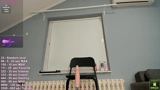 Naomi_Urban live cam on StripChat