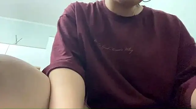 HikkoSinu live cam on StripChat