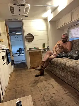 Bigcountrysmoker13 live sex cam