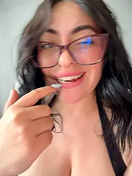 Wkatte live sex cam