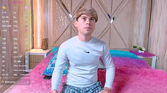 Twinfire_zeus live sex cam