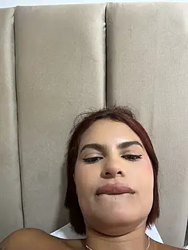 Irina_Velvett live sex cam