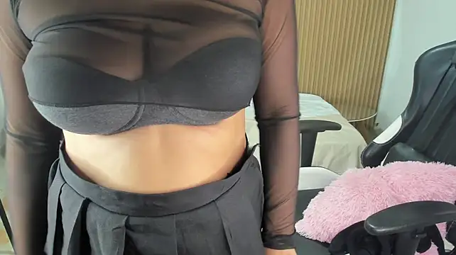 Lili_16 live cam on StripChat